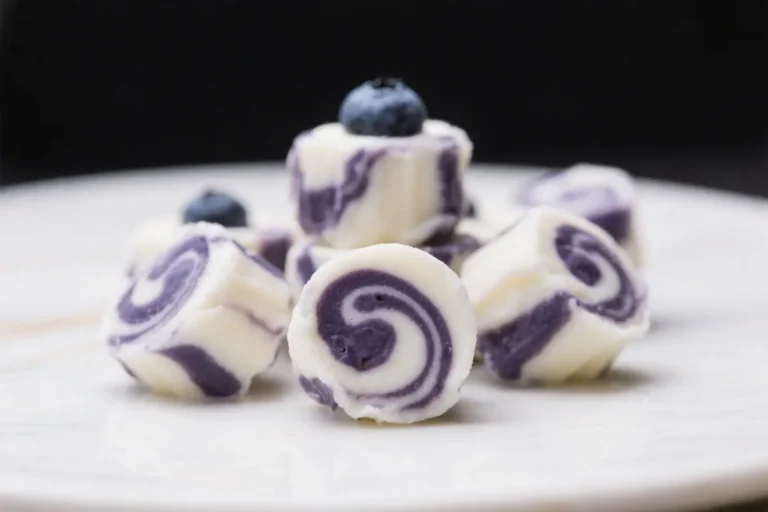 Blueberry Swirl Yogurt Bites – A Simple, Refreshing Snack