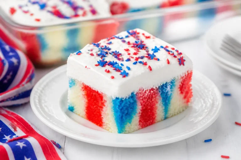 The Best Patriotic Poke Cake for Your 4th of July Celebration 🎆🍰 – Easy, Festive, and Crowd-Pleasing