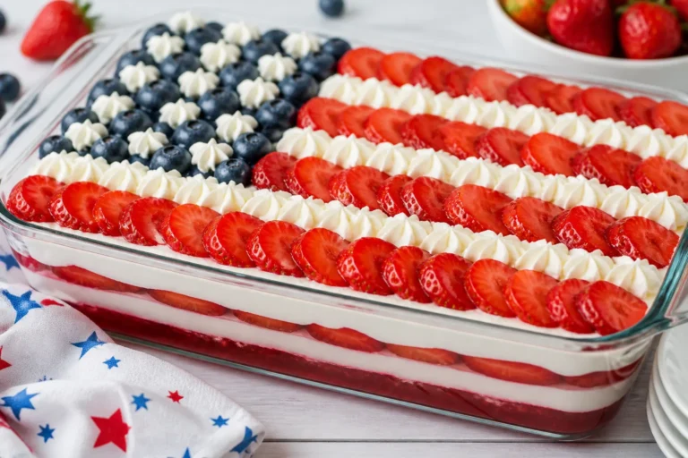 🍓 Easy Strawberry Jello Flag Cake That Everyone Will Love This 4th of July – Bright, Festive, and Foolproof